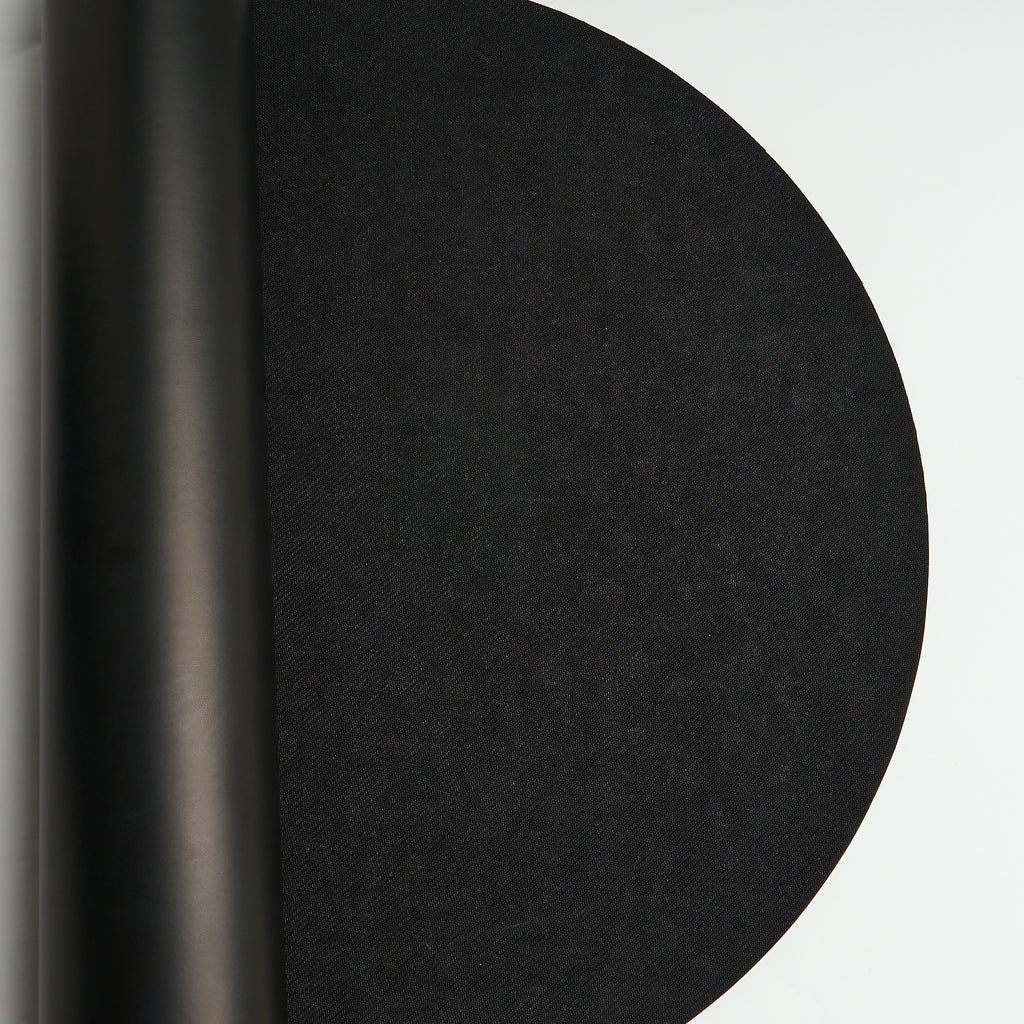 tapis de sport noir