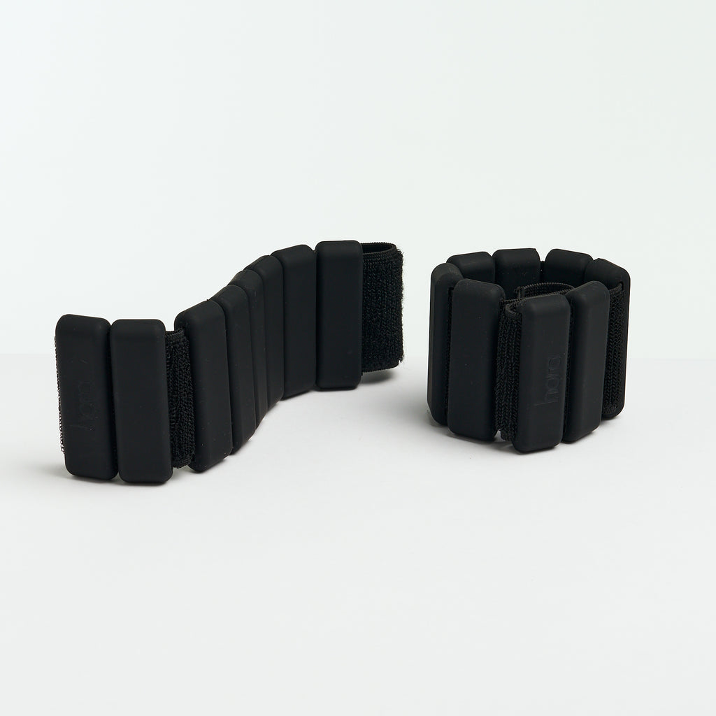 paire bracelets lestés noirs