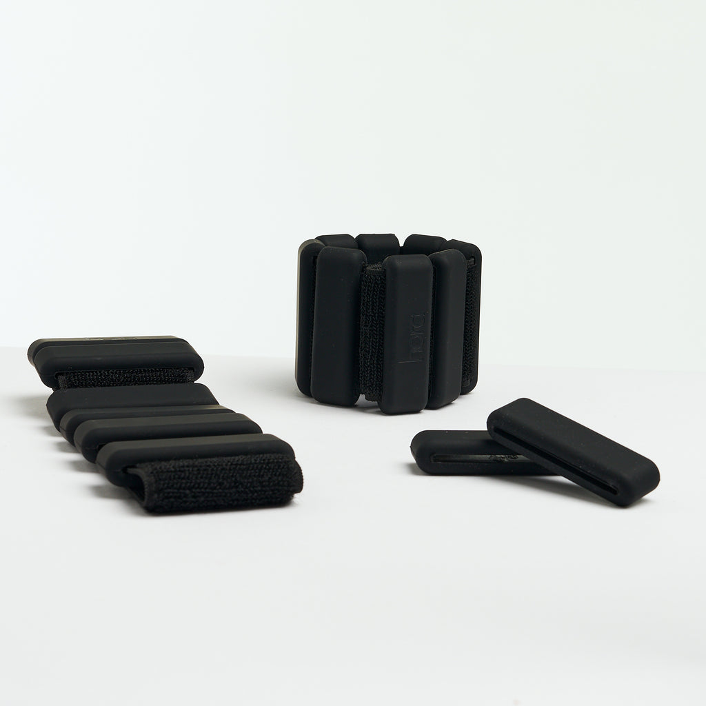 paire bracelets lestés noirs